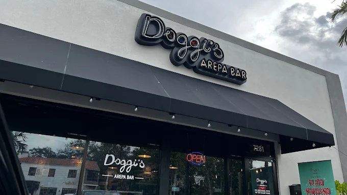 Doggi's Arepa Bar, restaurante en Miami