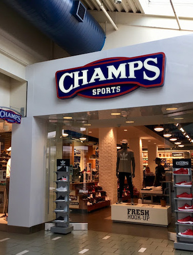 Champs Sports, tienda de ropa de deporte cerca de mi